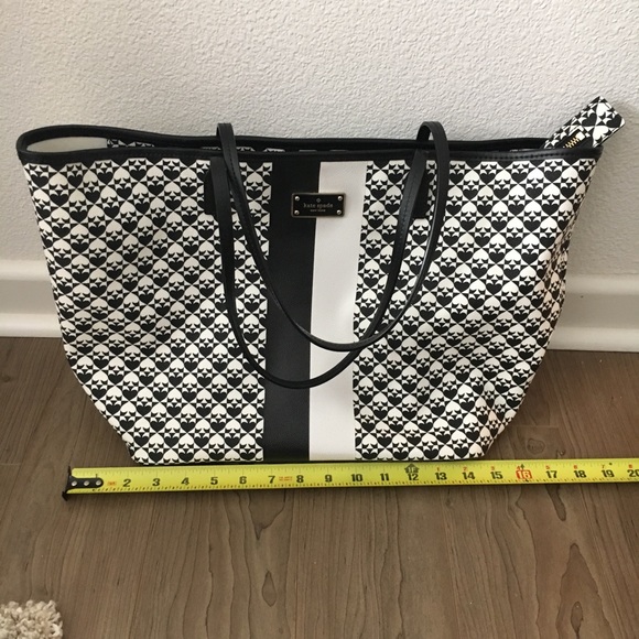 Kate Spade NY Penn Place Margareta Tote Large Size - Picture 8 of 8